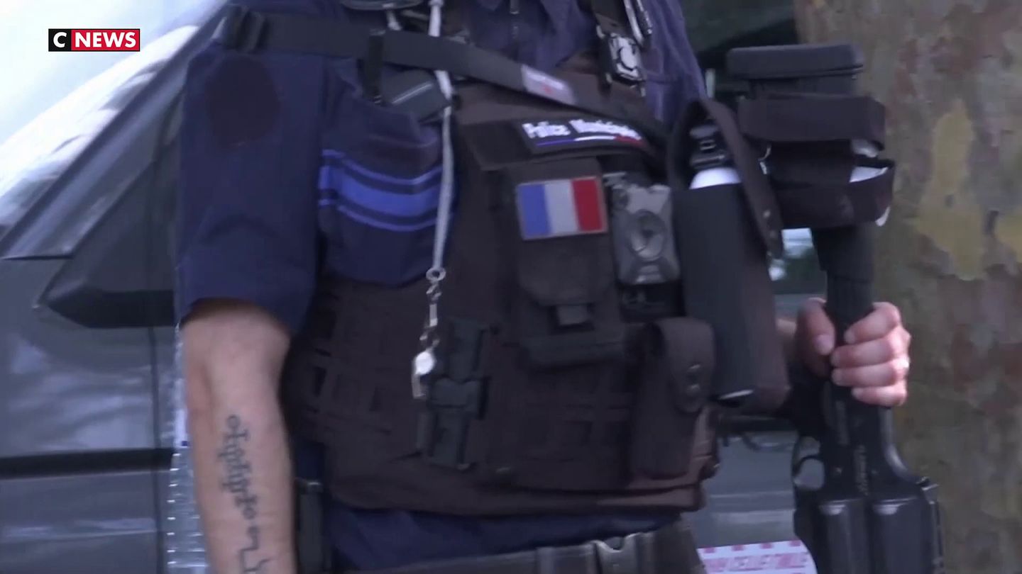 Bobigny : un policier tue un homme menaçant armé de deux couteaux