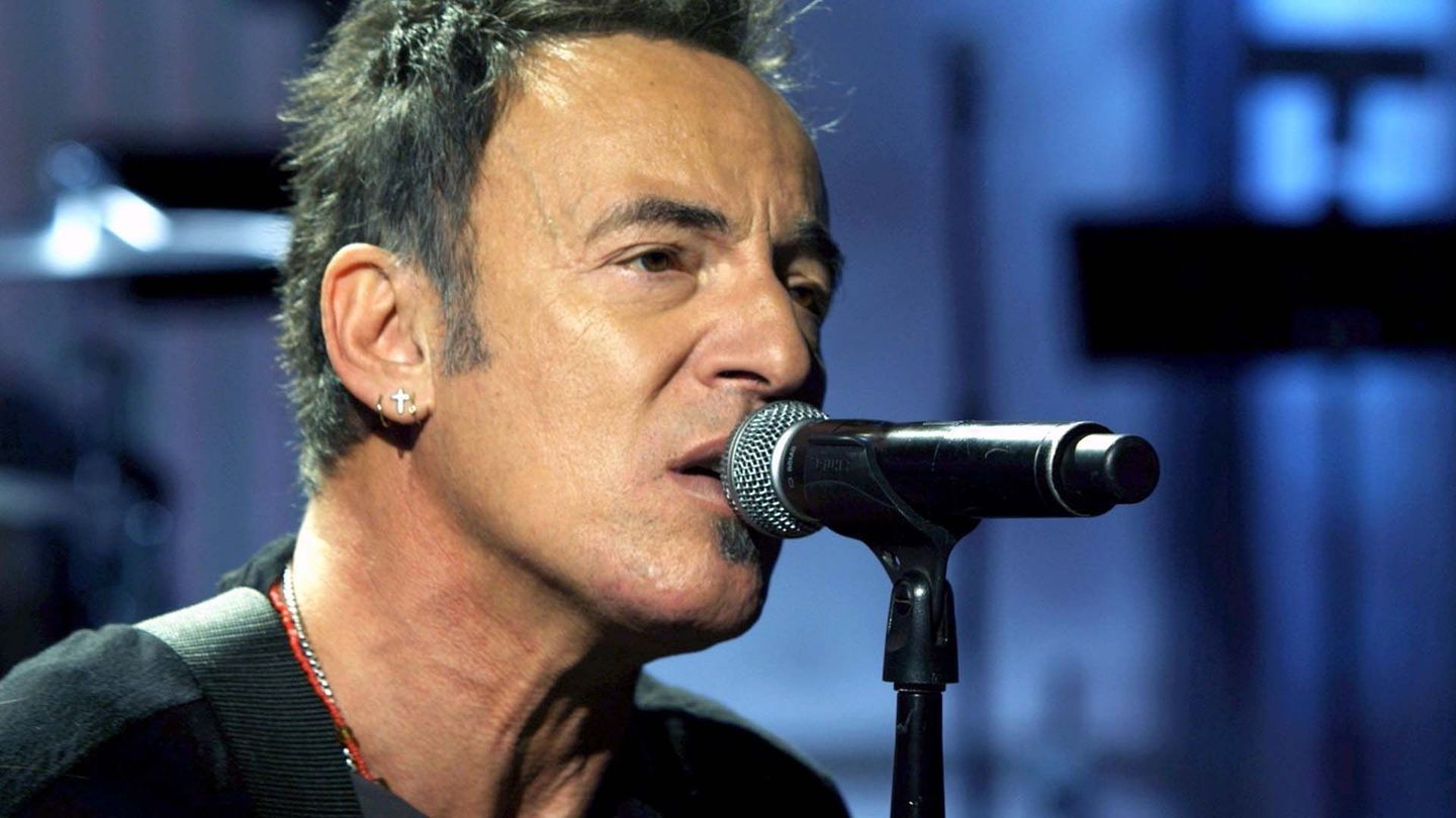 Bruce Springsteen and The E Street Band : Darkness on the Edge of Town, Paramount Theatre, Asbury Park