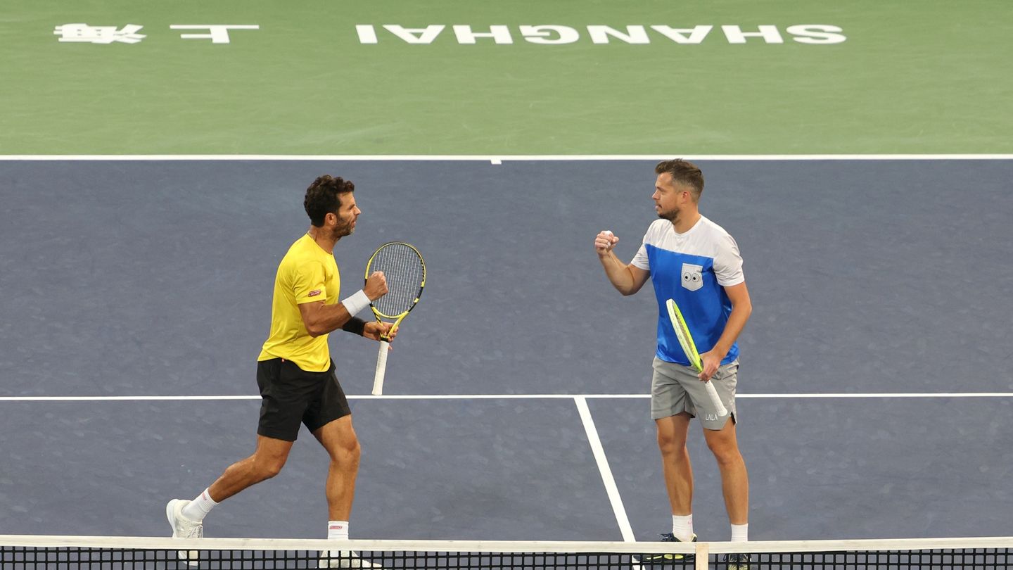 A. Pavlásek / J-J. Rojer / M. Gonz