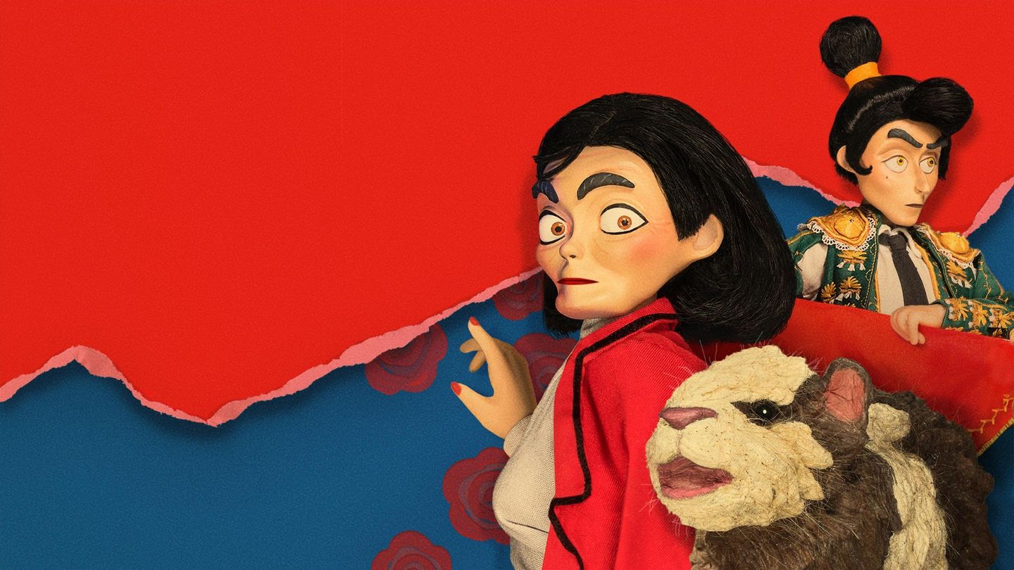 Women Wearing Shoulder Pads