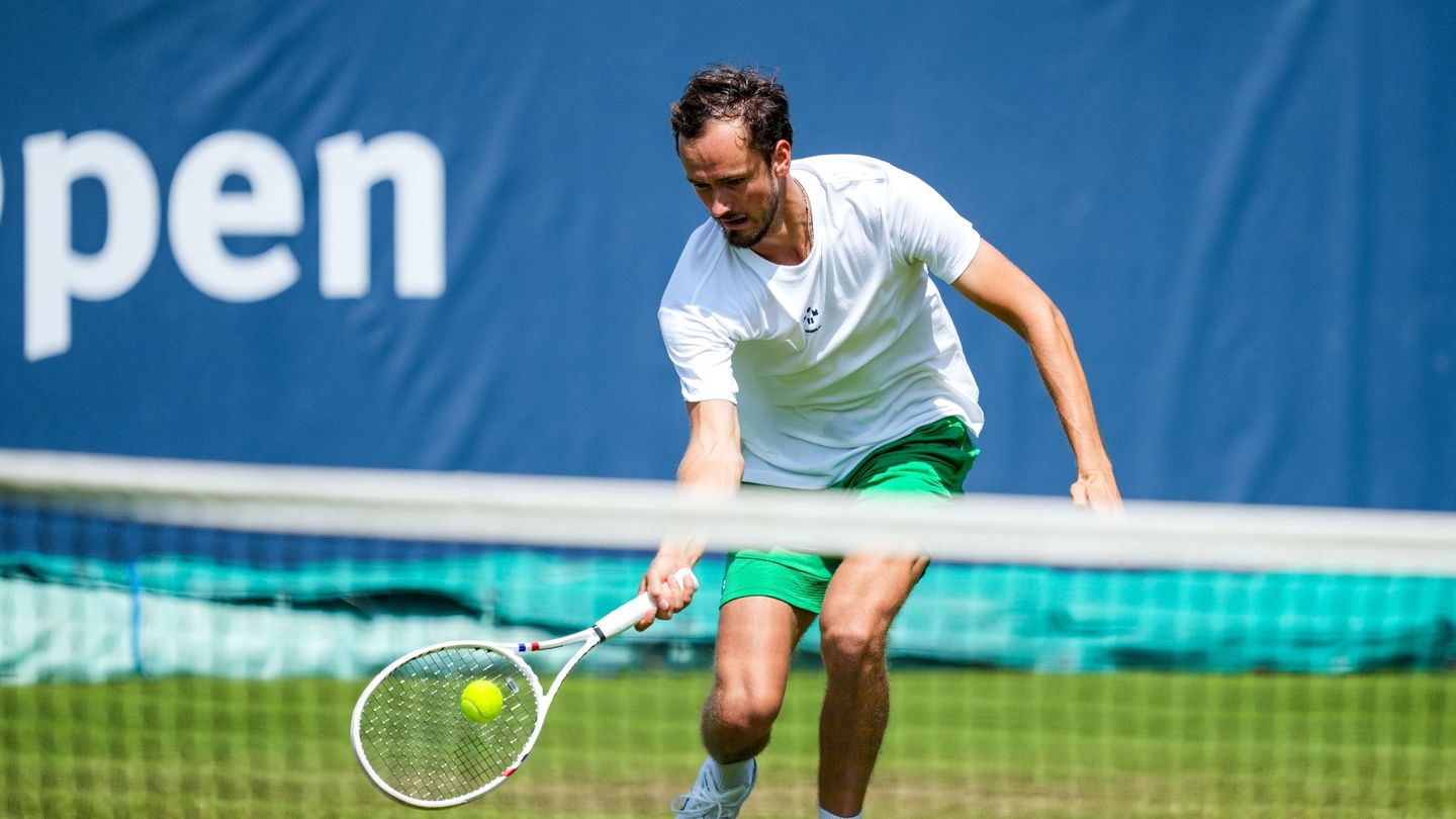 Daniil Medvedev - Reilly Opelka