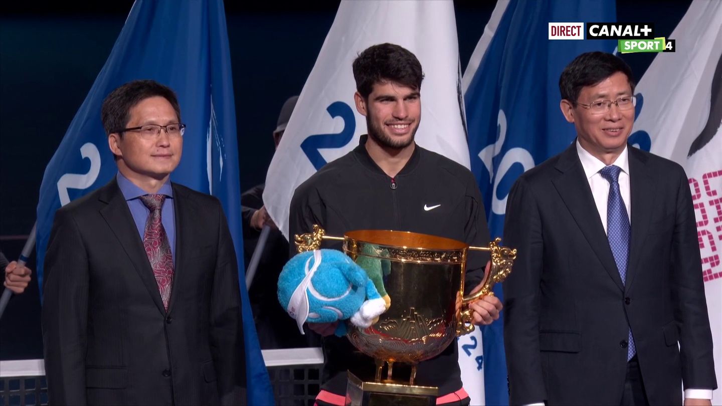 Résumé : Alcaraz s'adjuge l'ATP 500 de Pékin