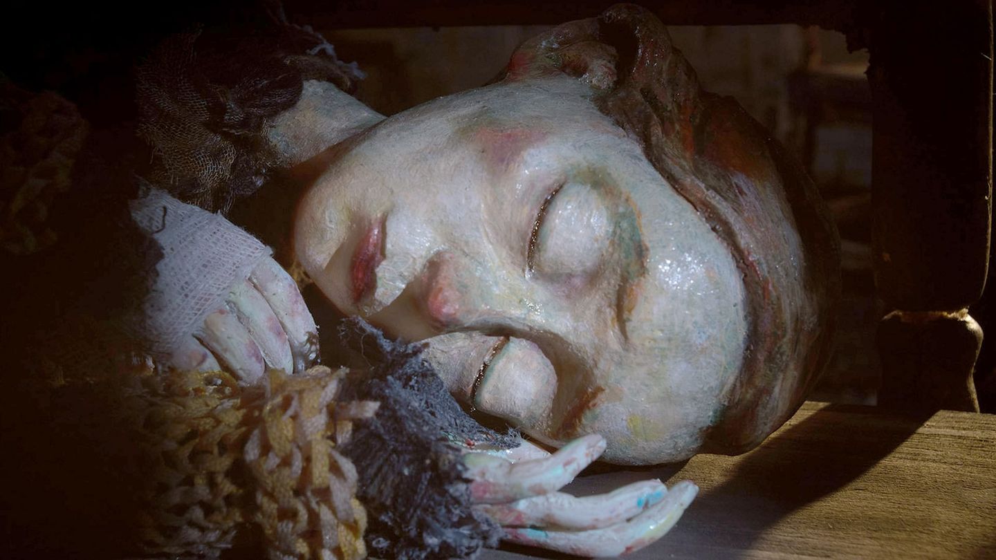 La jeune fille qui pleurait des perles