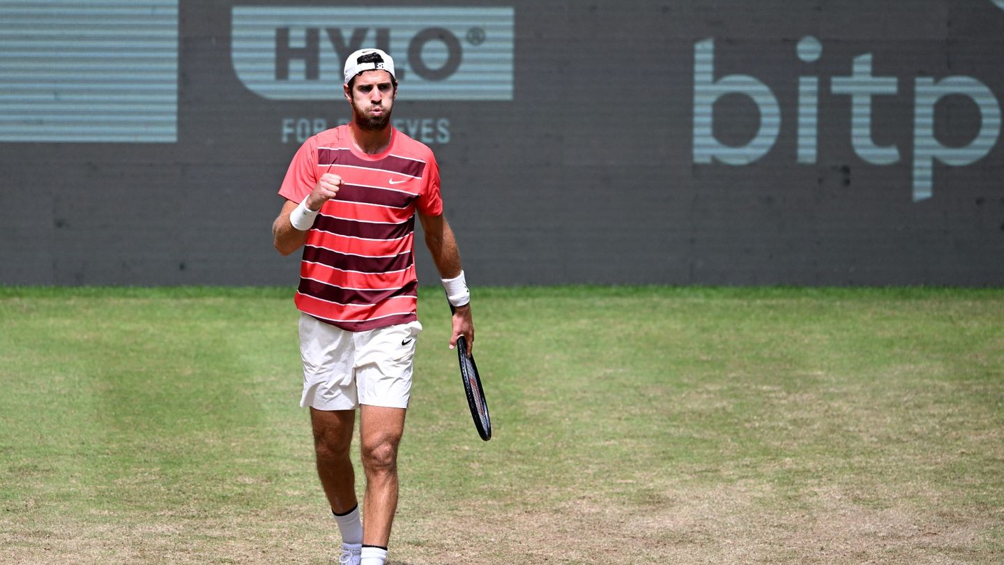 Tomás Martin Etcheverry - Karen Khachanov