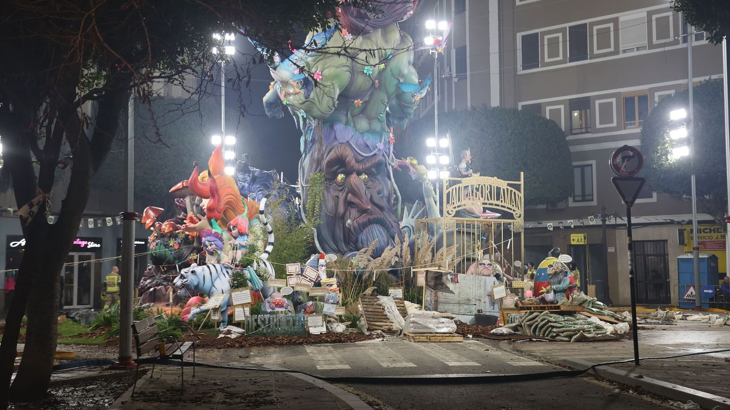 Espagne : la fête des Fallas embrase Valence
