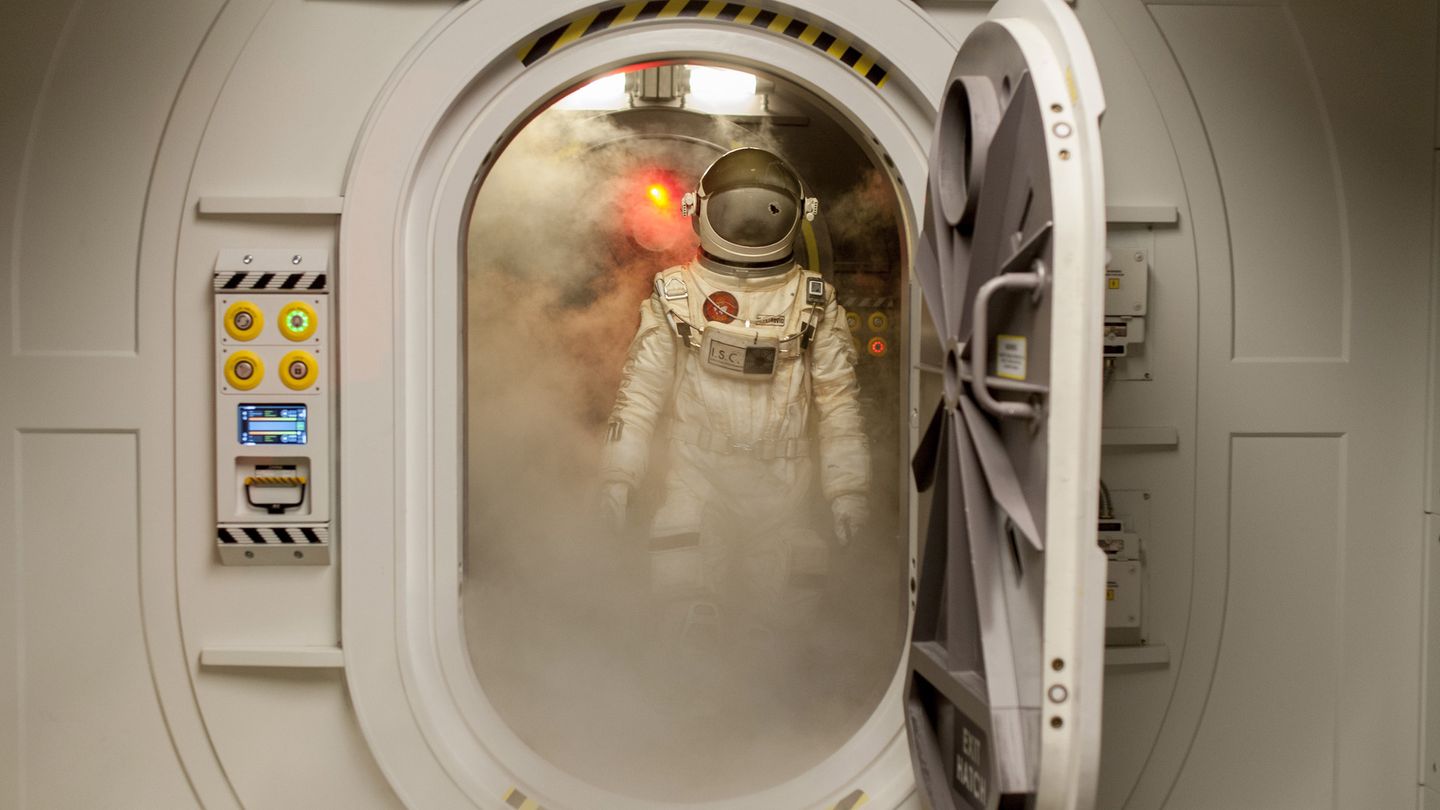 The Last Days on Mars