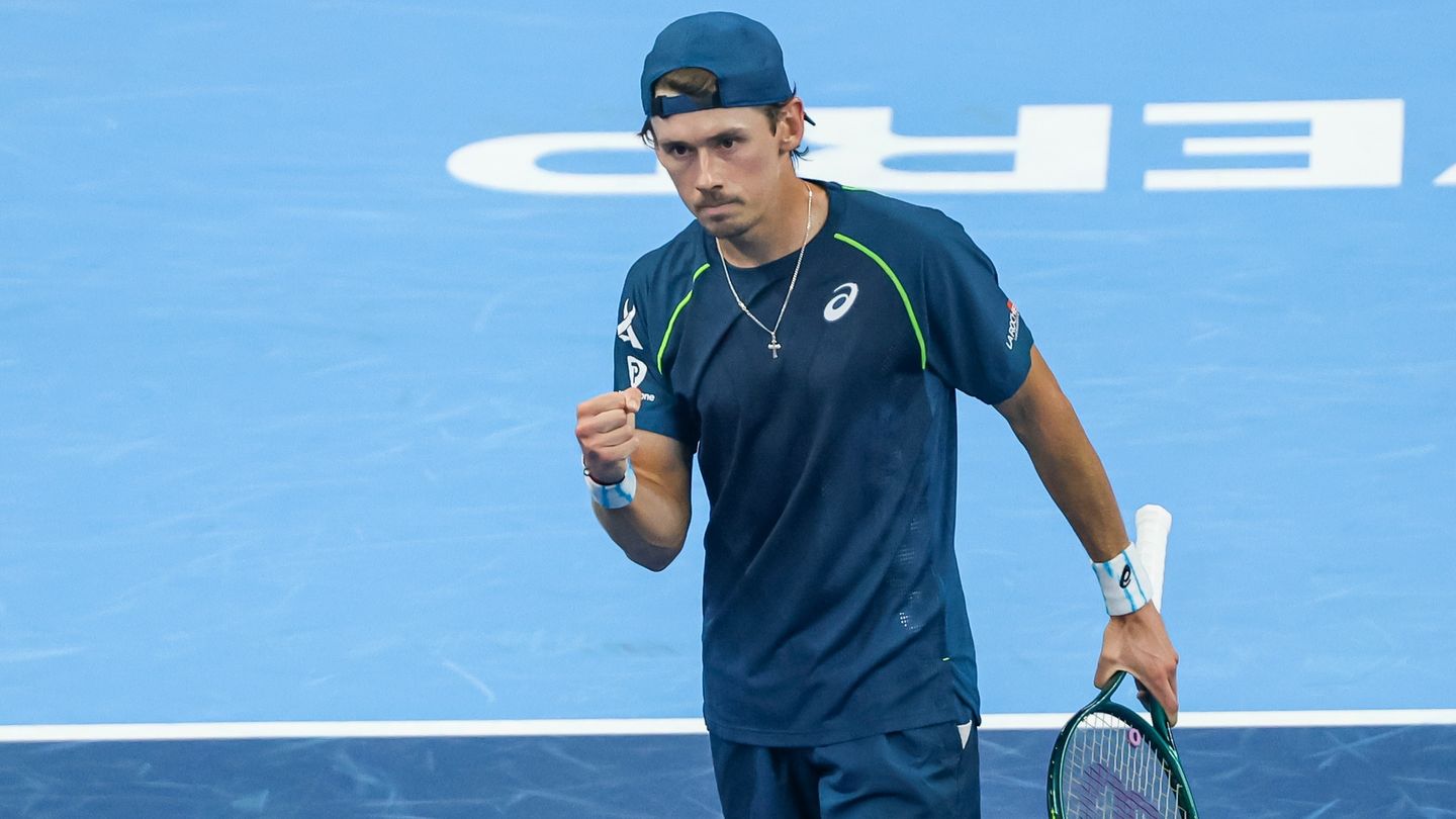 Jakub Menšík - Alex De Minaur