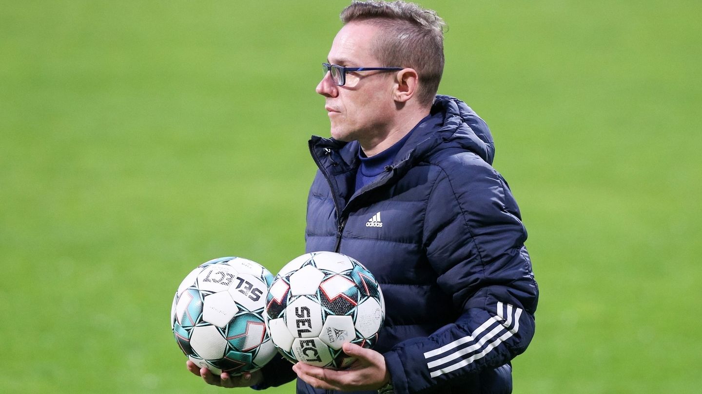 Bohater z cienia: Menadżer Arki Gdynia