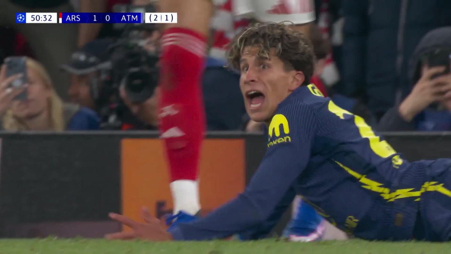 Wślizg Gabriel dos Santos Magalhães przeciwko Club Atlético de Madrid (51')