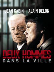 Deux hommes dans la ville