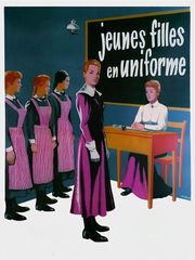 Jeunes filles en uniforme