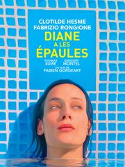 Diane a les épaules