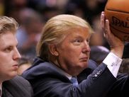 Comme tous les populistes, Donald Trump est toujours plus à l'aise quand il peut clasher un adversaire désigné en utilisant des arguments simplistes et outranciers.  Il s'est fait connaitre du grand public americain comme star du Reality TV dans le rôle de l'omnipotent patron qui adorait dire "you're fired" ou t'es viré.