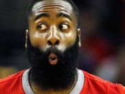 Cette saison NBA a deja été marquée par de nombreuses performances historiques.  La saison dernière, Steph Curry et Golden State ont aligné des records à go-go tandis que cette saison, nous avons déjà 8 joueurs qui ont marqué au moins 50 points dans un match.