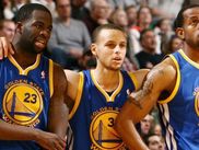 Le moins qu'on puisse dire c'est que Golden State a mis les points sur les i en écrasant Cleveland et LeBron James de 34 points chez eux!  Les Warriors menaient de 43 points et ont frolé la plus grosse victoire de l'histoire sur le parquet des Cavs par un adversaire (plus 39 pour Chicago en 2012 quand James jouait à Miami).