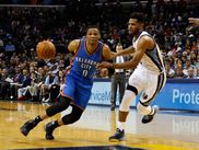 Jusqu'il y a trois semaines, j'étais convaincu que James Harden allait être MVP et qu'il le méritait. J'avoue qu'aujourd'hui je pense que ça va être Russell Westbrook et qu'il le mérite!