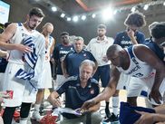 Dans une semaine, nous allons diffuser deux très gros matches de l’équipe de France dans l'optique de la qualif' pour le prochain Mondial en 2019 à Shanghai.  Ce sont les deux matches les plus difficiles du premier tour en Bosnie et en Russie et la plupart des joueurs des trois sélections sont dispo et cela va augmenter considérablement le niveau et la qualité du spectacle.  C'est, d'ailleurs, très probablement la France qui va en bénéficier le plus quand on voit la qualité de l'effectif.