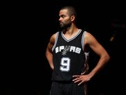 La lettre de remerciements de Tony Parker aux Spurs et à San Antonio après 17 saisons merveilleuses est un modèle du genre. Touchant et sincère, TP nous explique sa progression fulgurante et le pourquoi du comment de la réussite de cette franchise considérée comme la meilleure des sports américains de ces 20 dernières années.
