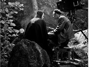 À l’occasion du 100e anniversaire de sa naissance et en parallèle de la rétrospective intégrale à la Cinémathèque française (du 19 septembre au 11 novembre), Carlotta Films met à l’honneur le cinéaste Ingmar Bergman avec la découverte d’un documentaire inédit autour de l’homme et de l’artiste et la ressortie de 20 films restaurés…