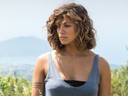 Les Ombres Rouges commence le 12 mars prochain. Découvrez alors le casting de la nouvelle série de C8 ainsi que tous les détails sur les personnages.