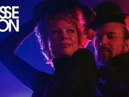 La saison 1 de Fosse/Verdon débarque dès le 10 avril à l'heure US et en exclusivité sur myCANAL. La série mettant en scène le couple de danseurs le plus connu d’Hollywood et incarné par Sam Rockwell et Michelle Williams est un vrai spectacle. Mais qui sont Bob Fosse et Gwen Verdon ?