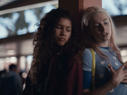 Ambiance ultra stylisée, thématiques crues et casting de jeunes acteurs et actrices à la notoriété grandissante, Euphoria avait les bons ingrédients pour plaire. L’annonce d’une saison 2 confirme ce succès.