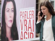 Dans la saison 2 de Baron Noir, Amélie Dorendeu devient Présidente. On se rend alors compte que ce qui est intéressant finalement, ce n’est pas tant de diriger le pays que ce qui le précède : la conquête du pouvoir.