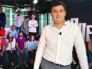Ce vendredi 18 octobre, l’économiste Thomas Piketty était l’invité d’honneur de Mouloud Achour. Retour sur un Clique aux côtés d’Aurélien Bellanger, Eva Bester et Karim Bennani.