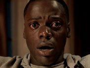 Jordan Peele a fait fort avec Get Out : il appartient à cette catégorie de « premiers films » à avoir connu un immense succès à la fois critique et public. Il est donc naturel que le réalisateur soit perçu comme la relève du cinéma de genre. Éclairage.