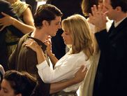 L’ adaptation cinématographique du livre de Christine Angot a permis de réunir à l'écran Virginie Efira et Niels Schneider  dans un film poignant et intense.