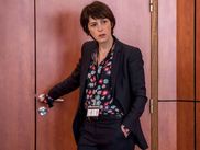 Cette série n’existe pas, mais on peut toujours se faire des films en attendant la saison 5 du Bureau des légendes : nous, on aimerait bien voir un spin-off sur Marie-Jeanne Duthilleul, qui montrerait comment la mystérieuse directrice est devenue ce qu’elle est.
