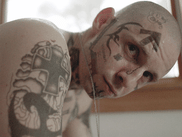 Devenu star à quatorze ans avec Billy Eliott, Jamie Bell a bien grandi depuis. Dans Skin, il interprète Bryon Widner, un ancien néo-nazi rattrapé par son passé. On est loin de l'adolescent fluet passionné de danse...