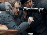 Le cinéaste américain James Gray a l’habitude d’écrire et de réaliser des œuvres qui traitent des rapports familiaux. À peine un an après la sortie de son dernier film, AD ASTRA, il vient de finir un scénario qui reste dans cette même lignée mais qui est plus personnel, celui d’ARMAGEDDON TIME.