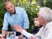 Cette semaine, Didier Allouche, notre reporter préféré à Hollywood a rencontré Viggo Mortensen, notre chouchou de toujours, pour la sortie prochaine de FALLING, son premier film en tant que réalisateur. Et on vous encourage vivement à regarder cette rencontre, et pas juste parce qu'on est complètement fans.