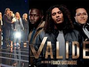 C’est en ce mercredi 14 octobre 2020 que la troisième édition du festival CANNESERIES a tiré sa révérence avec une cérémonie riche en émotions qui a notamment vu Validé recevoir le Prix du public et s’est clôturée par la diffusion d’épisodes inédits de la saison 4 de Dix pour cent.