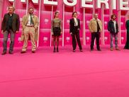 La saison 3 de CANNESERIES bat son plein et cette troisième journée de festival a amené son lot de découvertes et de surprises aux participants. Outre la projection très attendue d’OVNI(s), le public a pu découvrir de nouvelles pépites côté séries en compétition ainsi que des rendez-vous passionnants.
