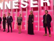 Pour sa troisième édition, CANNESERIES démarre sur les chapeaux de roue avec une cérémonie d’ouverture aussi joyeuse que glamour. Retour sur les temps forts.