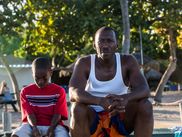 Alors qu'à Hollywood, le tapis rouge n'attend plus que d'être foulé par les plus grandes stars de la planète, TCM cinéma et CANAL+ vous proposent une programmation entièrement dédiée aux Oscars, la plus prestigieuse des cérémonies américaines. L'occasion rêvée de voir ou revoir ces chefs-d' oeuvres du 7e art, tous récompensés par l'Académie. Alors faites vos réserves de douceurs, on a de quoi vous tenir en haleine au moins jusqu'à l'ouverture de la cérémonie tant attendue, dans la nuit du Dimanche 25 au Lundi 26 Avril, en direct et en exclusivité sur CANAL+ bien sûr !