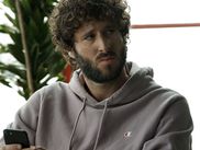Dave revient pour une saison 2 à partir du 17 juin sur CANAL+. Incarnée par David Andrew Burd, plus connu sous son nom de scène Lil Dicky, la série nous propose une plongée dans l'univers du rap à travers les yeux d’une star qui démystifie sa propre image.