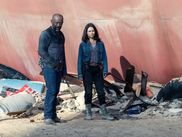 C’est un final placé sous le signe de l’apocalypse qui a été offert aux fans de Fear The Walking Dead. Alors que tous les personnages cherchent tant bien que mal un moyen de se protéger des explosions nucléaires imminentes, tout le monde n’a pas survécu. Retour sur le dernier épisode de la saison 6 de la série.