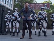 Entre Hilltop, Alexandria et le Commonwealth, l’épisode 5 de la saison 11 de The Walking Dead, diffusé sur OCS disponible avec CANAL+, a été riche en rebondissements et révélations. Retour sur les moments forts de “Sous les cendres”.
