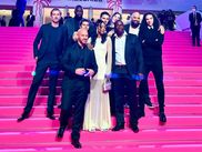 Ça y est, le tapis rose de Cannes est officiellement inauguré pour cette quatrième saison du festival de CANNESERIES car, en cette soirée du vendredi 8 octobre, s’est tenue la cérémonie d’ouverture, diffusée en exclusivité et en clair sur CANAL+.