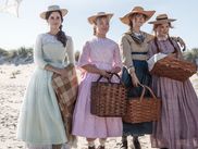 Dotée d’un casting de rêve et réalisée par une figure montante du cinéma indépendant, cette nouvelle adaptation hollywoodienne de l’œuvre intemporelle de Louisa May Alcott enrichit intelligemment son propos. Et le fait résonner avec les luttes féministes de la nouvelle génération, qui va pouvoir (re)découvrir LES FILLES DU DOCTEUR MARCH comme la tradition le veut : pendant les fêtes de fin d’année.