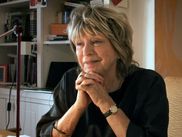 C’est officiel : à 80 ans, l’une des grandes dames du cinéma français accompagnera le maître de cérémonie Antoine de Caunes sur la scène de l’Olympia le 25 février prochain. En attendant de découvrir les nominations de la 47ème cérémonie des César, voilà le moment idéal pour rendre hommage à la riche carrière de Danièle Thompson.
