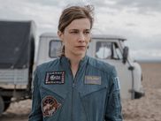 Cette nouvelle Création Originale CANAL+ se distingue immédiatement dans le paysage des productions hexagonales, car il s’agit d’une série de genre, et pas n’importe lequel. Car si la science-fiction est encore très rare dans les séries françaises, Infiniti pourrait bien prouver aux anglo-saxons que nous n’avons rien à leur envier en la matière.