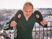 Un an après la sortie de sa première série en tant que réalisatrice et scénariste, l’actrice française poursuit l’expérience en mettant cette fois en scène neuf portraits d’hommes, « Neuf Mecs », qui illustrent les affres des hommes de l’ère post-#MeToo. Une nouvelle Création Décalée que l’on attend pour le 21 mars sur CANAL+.