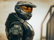 C’est l’une des séries les plus attendues de l’année. Après avoir connu un développement que l’on qualifiera de chaotique, l’adaptation à la télévision de l’une des franchises les plus célèbres de l’histoire du jeu vidéo sera bientôt visible sur CANAL+. Et la deuxième bonne nouvelle, c’est que cette série Halo ne s’adresse pas qu’aux fans de Master Chief.