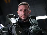 Après avoir battu des records de visionnage et créé un débat intense chez des millions de fans pendant une bonne partie du printemps, la première saison de l’une des séries les plus attendues de l’année vient de se conclure avec un final spectaculaire, émouvant et marqué par un énorme cliffhanger. En attendant la saison 2 qui ne devrait pas débarquer avant un bout de temps, retour sur les événements déterminants de ce neuvième et dernier épisode de Halo.