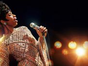 Après avoir été retardé de longues années en attendant de trouver l’actrice idéale pour le rôle, le film consacré à la Reine de la Soul a finalement pu voir le jour l’an dernier grâce à Jennifer Hudson, dont la performance et la voix permettent à RESPECT (Liesl Tommy) de se classer dans le haut du panier des biopics musicaux.