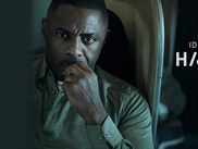 À l'entame de la cinquantaine, il est devenu l'un des acteurs les plus bankables de notre époque. Le retour du Britannique en tête d'affiche d'une série dramatique constitue donc un petit événement, et Idris Elba ne déçoit pas dans Hijack, un thriller en huis clos où son charisme légendaire fait une nouvelle fois des merveilles.